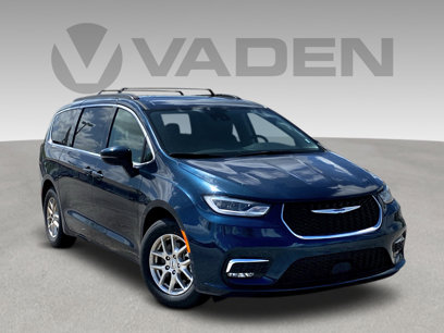 Used 2022 Chrysler Pacifica Touring-L