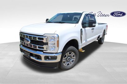 New 2025 Ford F350 XL w/ FX4 Off-Road Package