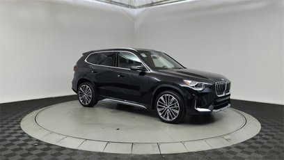 New 2025 BMW X1 xDrive28i w/ Premium Package
