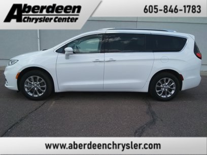 Used 2021 Chrysler Pacifica Touring-L