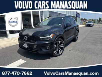 Certified 2021 Volvo XC40 T5 R-Design w/ Climate Package