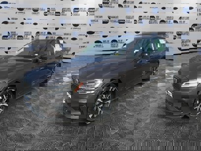New 2024 Volvo S60 B5 Plus w/ Climate Package