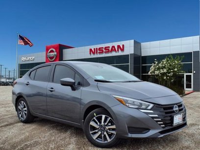 New 2025 Nissan Versa SV w/ Trunk Package