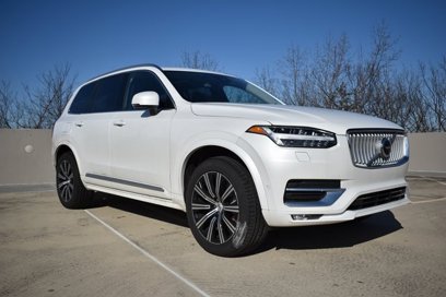 New 2025 Volvo XC90 B6 Plus w/ Protection Package