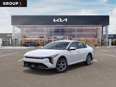 New 2025 Kia K4 LXS