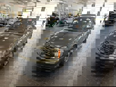 Used 2003 Cadillac De Ville w/ Comfort & Convenience Package
