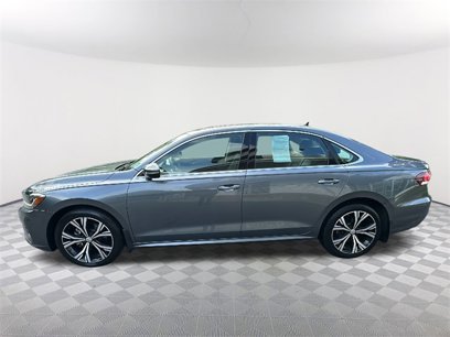 Used 2021 Volkswagen Passat 2.0T SE