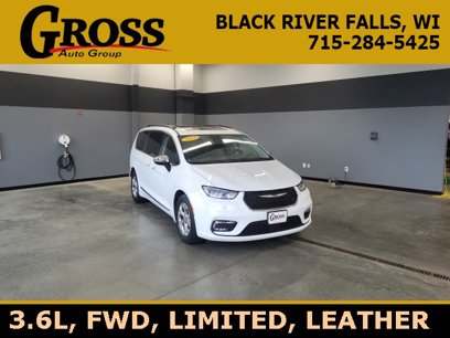 Used 2023 Chrysler Pacifica Limited