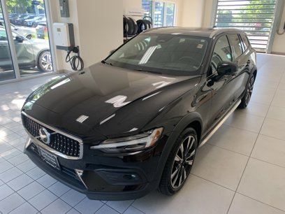 Certified 2023 Volvo V60 B5 Cross Country Ultimate