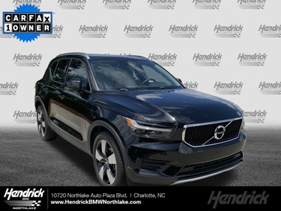 Used 2019 Volvo XC40 T4 Momentum