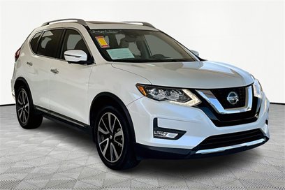Used 2019 Nissan Rogue SL w/ Premium Package