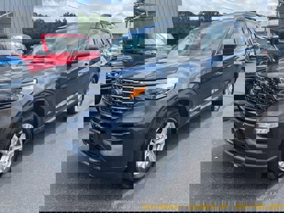 Certified 2022 Ford Explorer XLT w/ Equipment Group 202A
