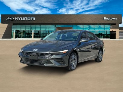 New 2025 Hyundai Elantra Blue
