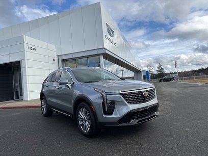 New 2025 Cadillac XT4 Premium Luxury
