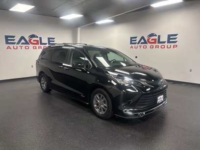 Used 2021 Toyota Sienna XLE