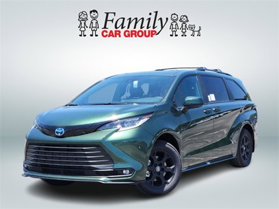 New 2025 Toyota Sienna XLE Woodland Edition
