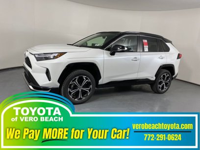 New 2025 Toyota RAV4 XSE w/ Weather Package