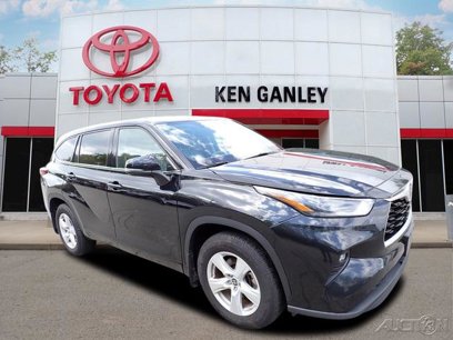 Certified 2022 Toyota Highlander LE