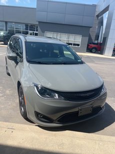 Used 2020 Chrysler Pacifica Touring-L Plus w/ S Appearance Package