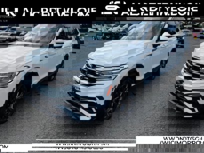 Used 2022 Volkswagen Tiguan SE