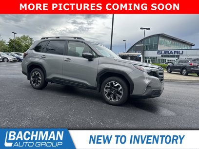 Used 2025 Subaru Forester Premium w/ Convenience Package #1