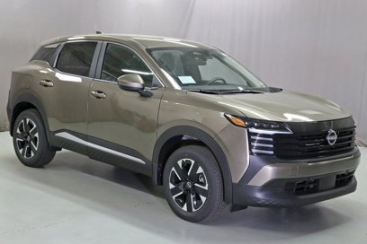 New 2025 Nissan Kicks SV