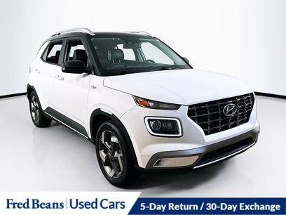 Used 2022 Hyundai Venue Limited w/ Cargo Package