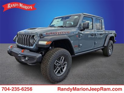 New 2025 Jeep Gladiator Mojave w/ Convenience Group