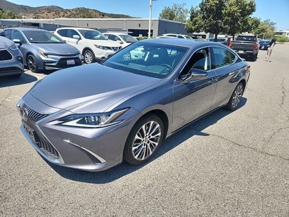 Used 2021 Lexus ES 300h w/ Premium Package