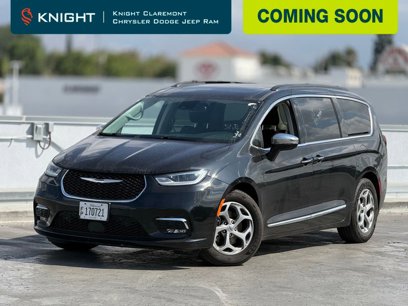 Used 2022 Chrysler Pacifica Limited