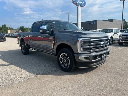 New 2025 Ford F250 Platinum w/ Platinum Plus Package