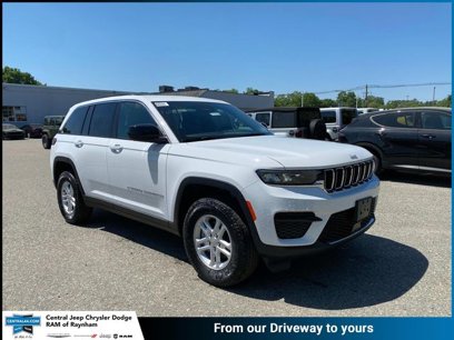 New 2024 Jeep Grand Cherokee Laredo