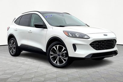 Used 2021 Ford Escape SE w/ SE Sport Appearance Package