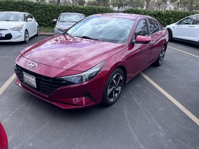Used 2023 Hyundai Elantra SEL w/ Convenience Package