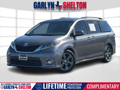 Used 2017 Toyota Sienna SE