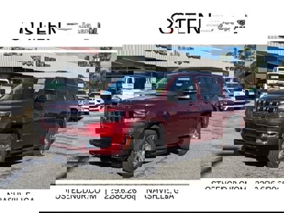 New 2024 Jeep Wagoneer 2WD w/ Convenience Group I