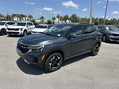 New 2025 Kia Seltos EX