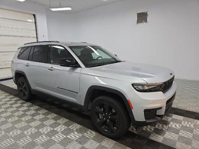Used 2023 Jeep Grand Cherokee L Laredo