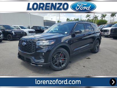 New 2025 Ford Explorer ST-Line w/ Premium Package