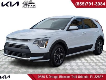 New 2025 Kia Niro LX