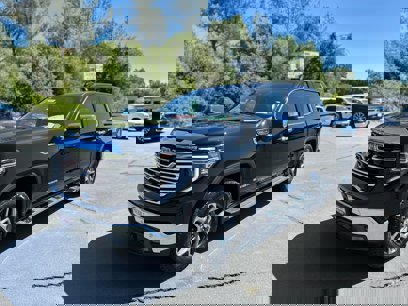 New 2025 GMC Sierra 1500 SLT w/ SLT Premium Plus Package