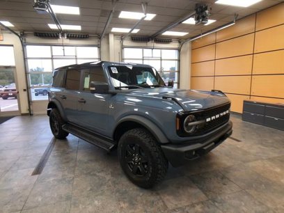 New 2025 Ford Bronco Outer Banks