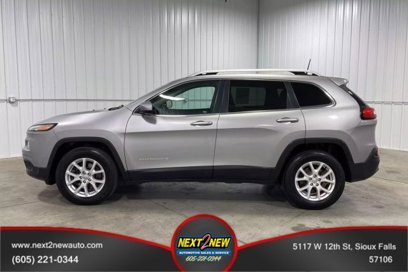 Used 2017 Jeep Cherokee Latitude w/ Cold Weather Group