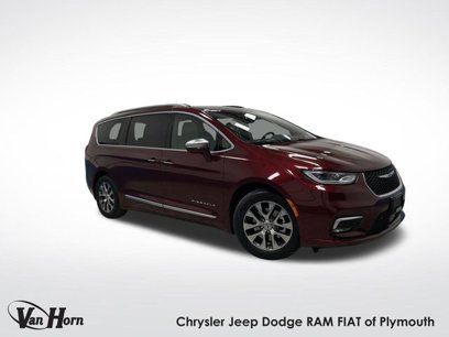 Used 2022 Chrysler Pacifica Pinnacle