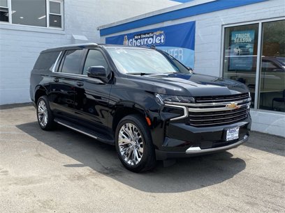 Used 2022 Chevrolet Suburban LT w/ Luxury Package