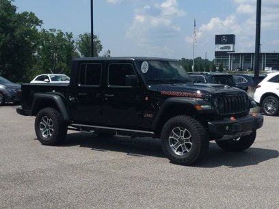 Used 2024 Jeep Gladiator Mojave w/ Technology Group