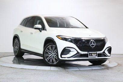 Used 2023 Mercedes-Benz EQS 580 4MATIC SUV w/ Exclusive Trim Package