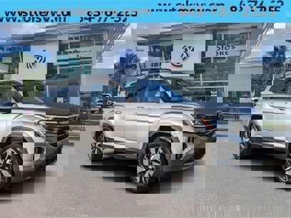 New 2025 Volkswagen Atlas SE
