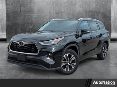 Used 2021 Toyota Highlander XLE