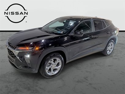 Used 2025 Chevrolet Trax LS w/ LS Convenience Package